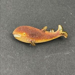 2.7.26-17 Made in Korea 1940s Whale Brooch